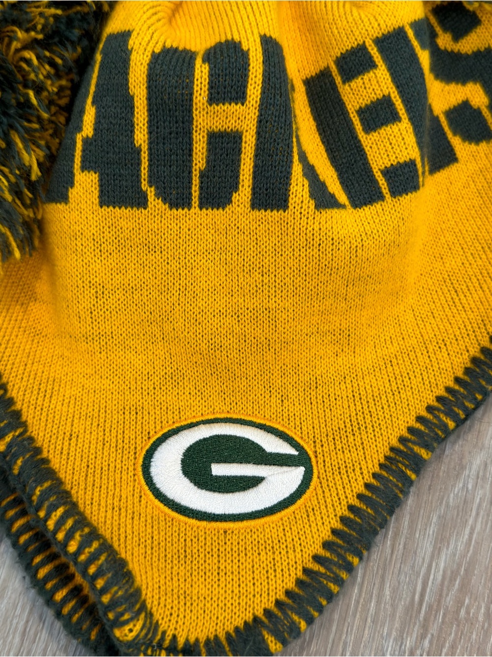 NFL Green Bay Packers Winter Hat - Picture 2 of 5